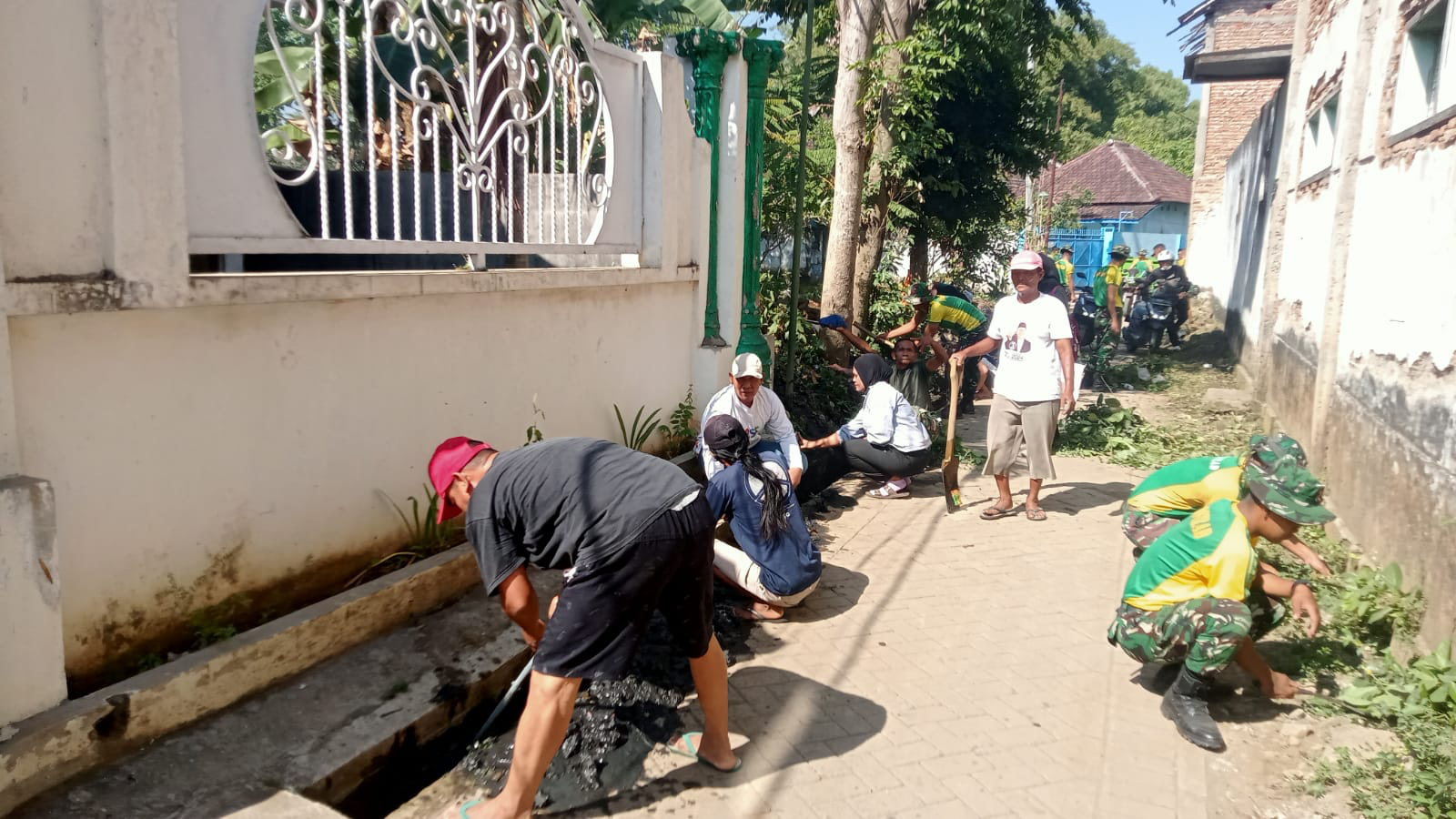 Karya Bhakti Bersama TNI
